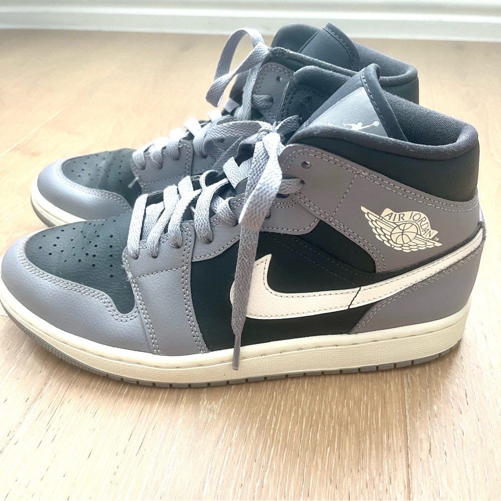 Air Jordan Women’s Sneakers in Black and Gray - Picture 1 of 5